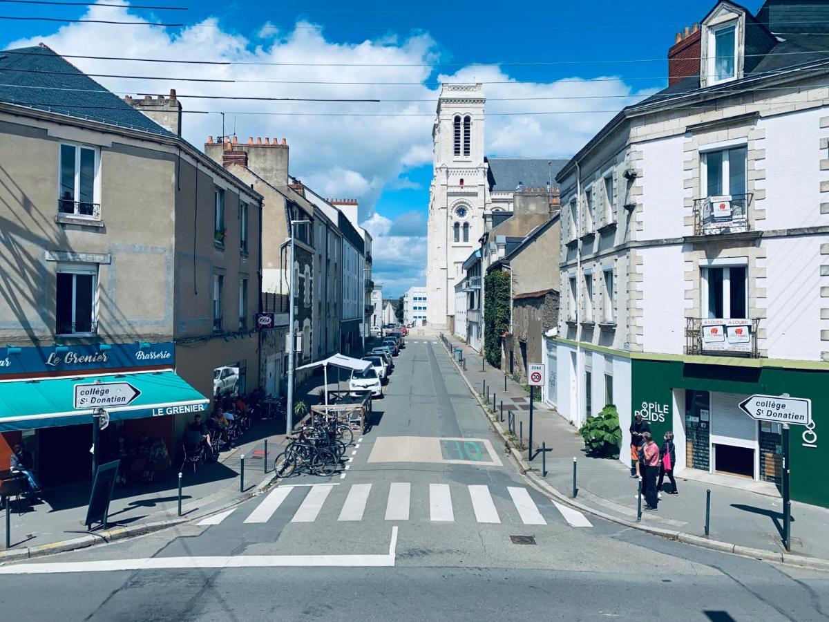 Appartement Nantes Centre proximité bus et tramway Extérieur photo